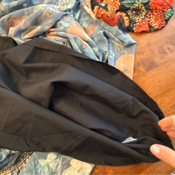 NWT Ivy City Co Imogen Vibrant Floral Long Sleeve Dress size medium Moody Floral - Picture 14 of 15